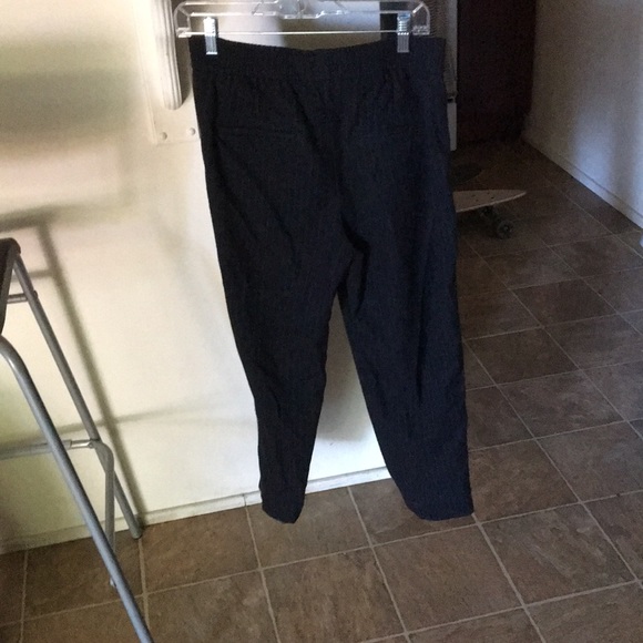 Zara smart/casual pinstriped pants - Picture 3 of 5